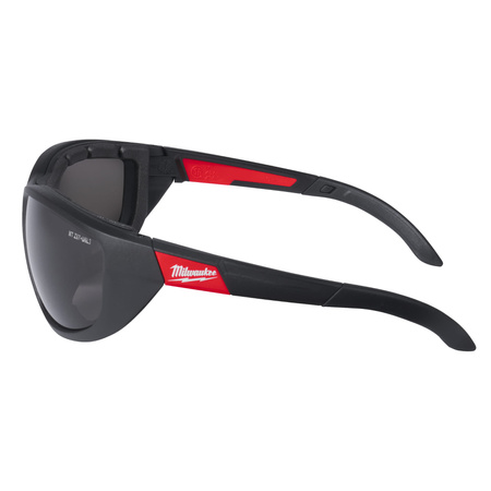 MILWAUKEE OKULARY OCHRONNE  PRZYCIEMNIANE Z USZCZE
