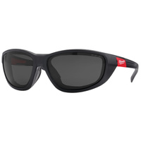 MILWAUKEE OKULARY OCHRONNE  PRZYCIEMNIANE Z USZCZE